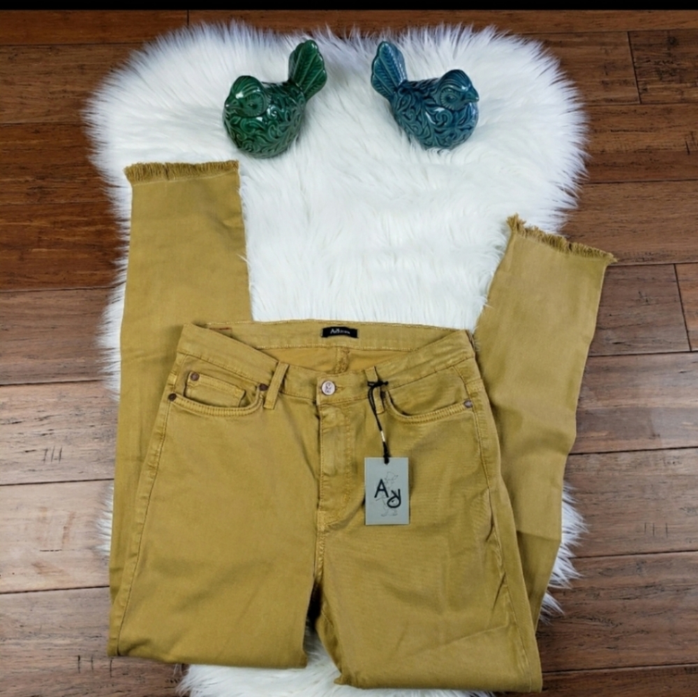 Angry Rabbit Raw Hem pants jeans 30